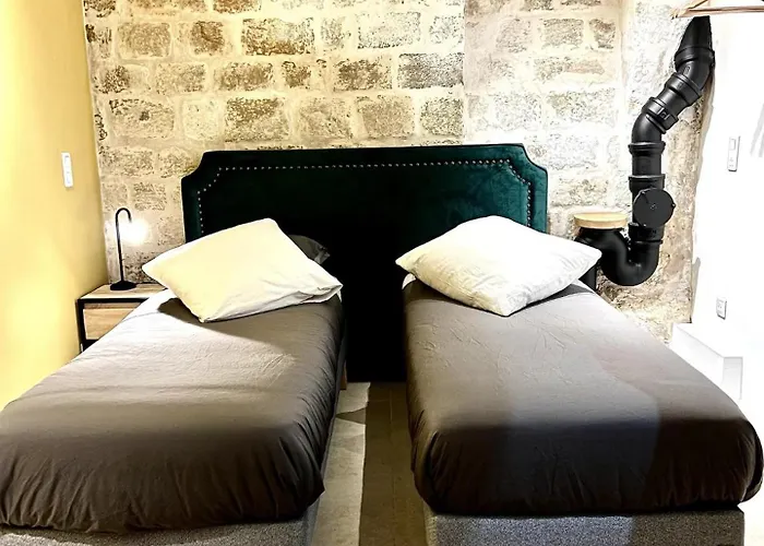 Charming Near Notre-dame شقة باريس